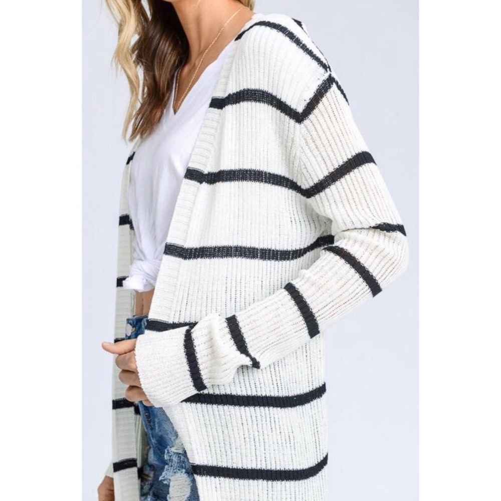 Amy Striped Long Sleeve Duster - Picture 4 of 4